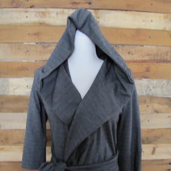 Xtaren Jackets & Blazers - *SALE* EUC Xtaren Gray Hooded Wrap Jacket Medium